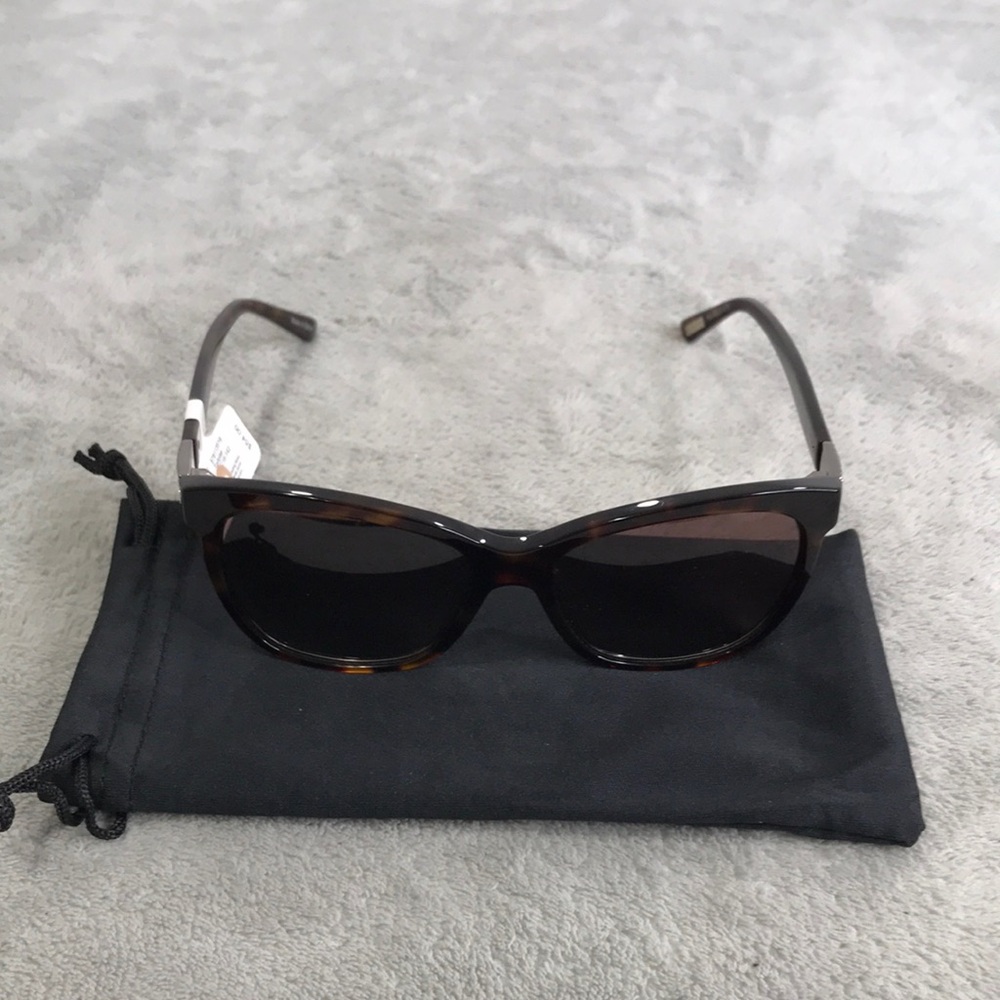 Solvari Women's Tortoise Shell Ava Sun Glasses New